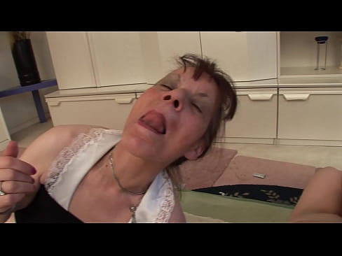 ❤️ Dvije bake i jedan djed imaju trojku Porno na hr.pornobot.ru ❌❤